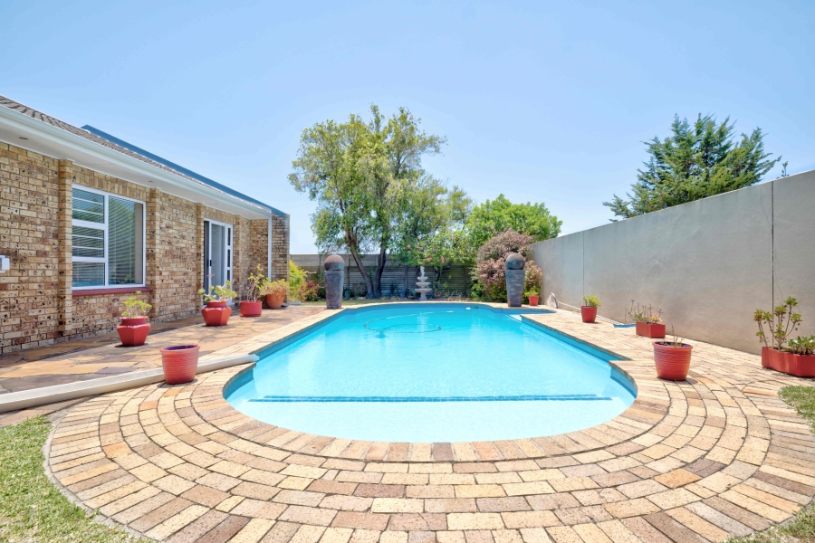 3 Bedroom Property for Sale in Sherwood Eastern Cape